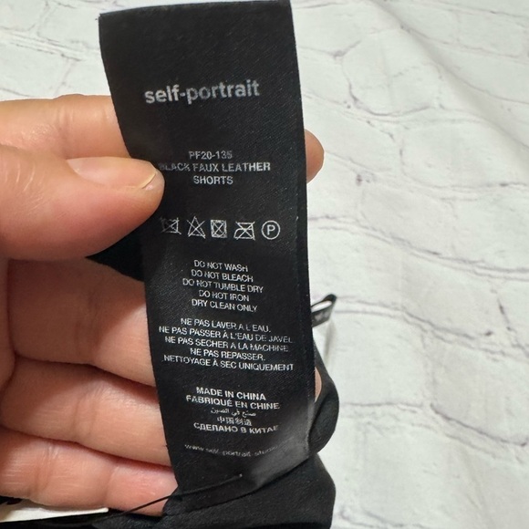 SELF PORTRAIT Black Faux Leather Women's Paper Bag Shorts in size 6 *as is - Picture 12 of 13